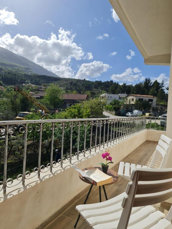 Guesthouse "Shtepia Ime" Permet Luaran gambar