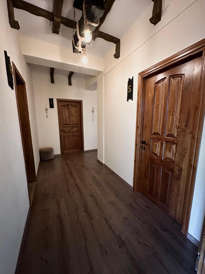 Guesthouse "Shtepia Ime" Permet Luaran gambar
